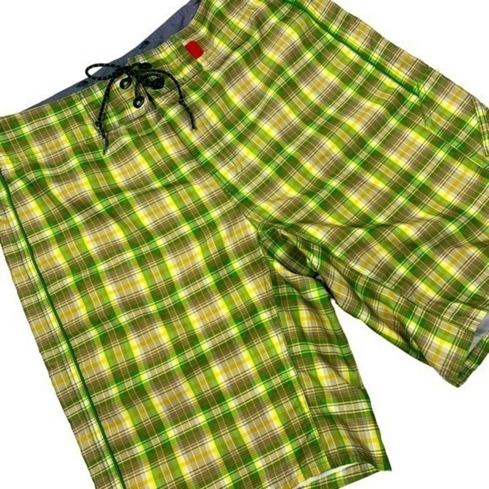 THE NORTH FACE Yellow & Green Plaid Swim Board Shorts